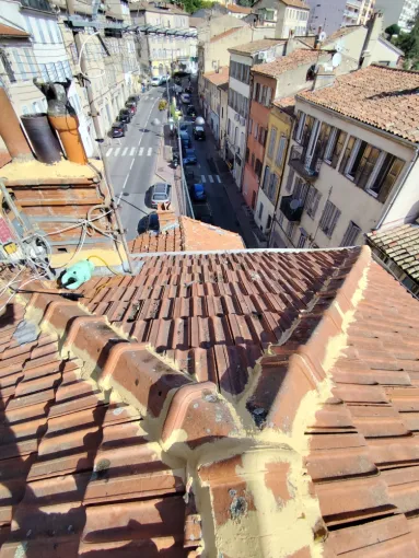Renfort du faîtage de toiture de résidence à Grasse, Vence, Artisan Janselme