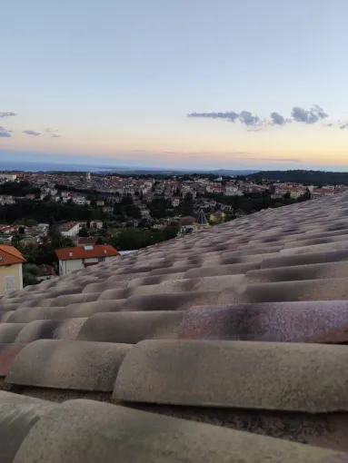 toiture villa vence vue sur mer tuile artisan Janselme