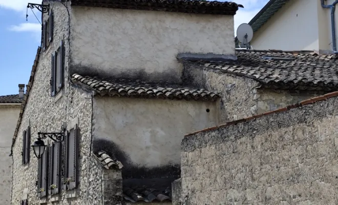 oui avant travaux réalisation couverture toiture village La Colle-sur-Loup artisan Janselme