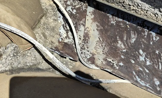 fissure solin réparation rénovation plomp zinc alu toiture réfection artisan Janselme Cagnes-sur-Mer