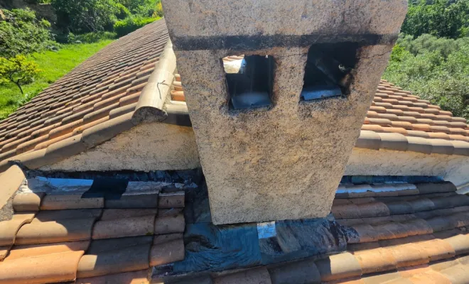 Renfort de solin et abergement de cheminée à Bar-sur-Loup, Vence, Artisan Janselme